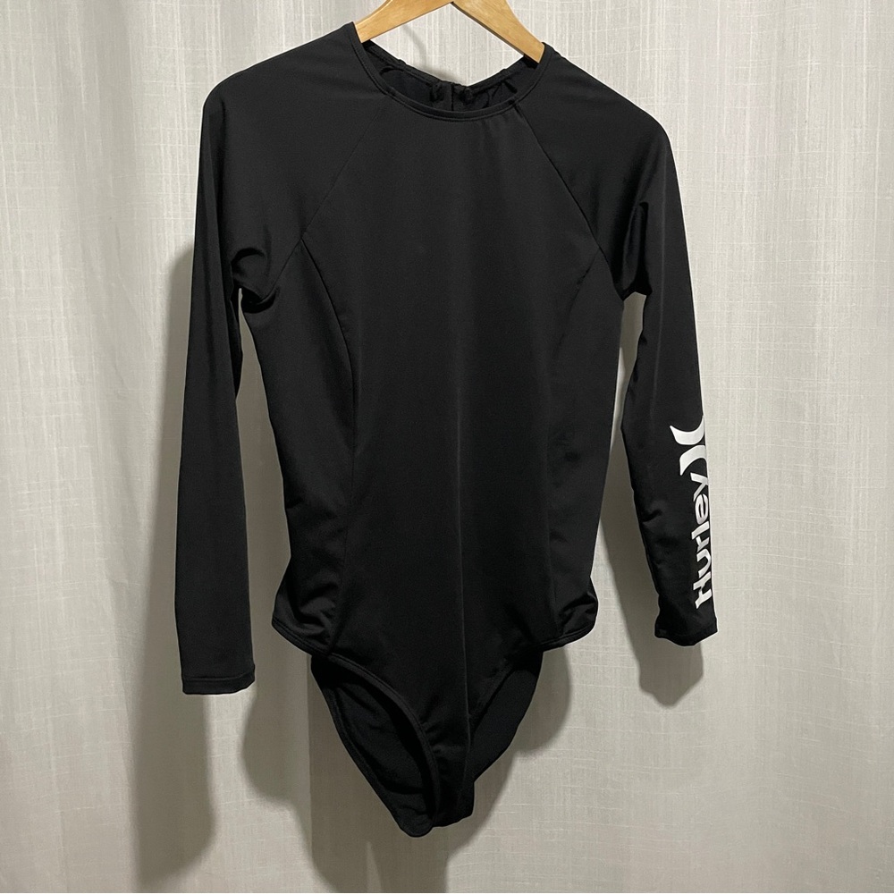 Hurley long sleeve swimsuit / rash guard,  arm graphic, size, XL